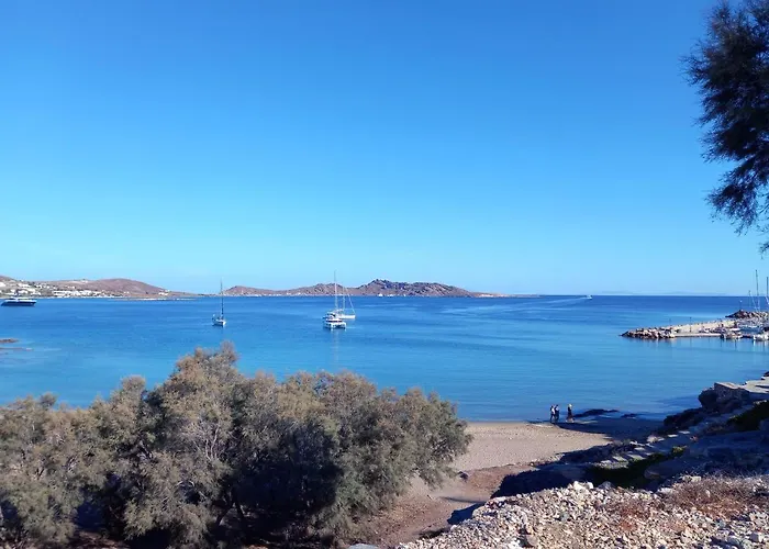 Traditional * Naousa (Paros)